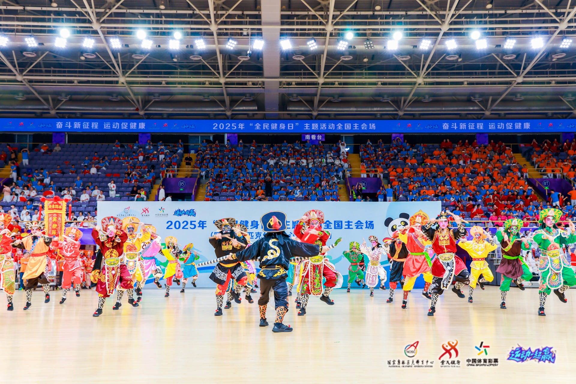 夺冠功臣！莱奥轰入21球，成鹿岛近17年来首位日职联金靴