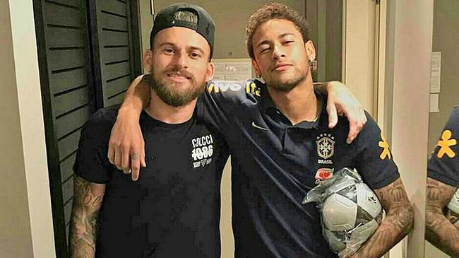 这位年轻的 这位年轻的