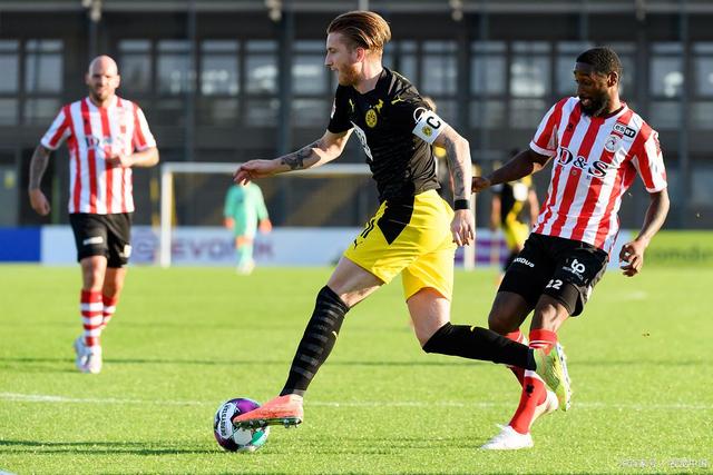 显示出他具 显示出他具