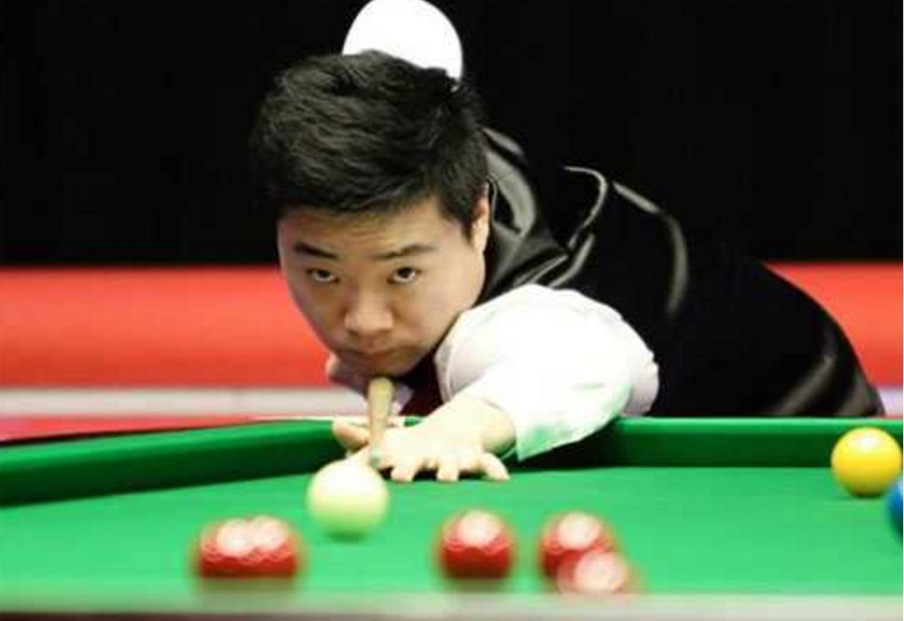 中熠熠生辉 中熠熠生辉