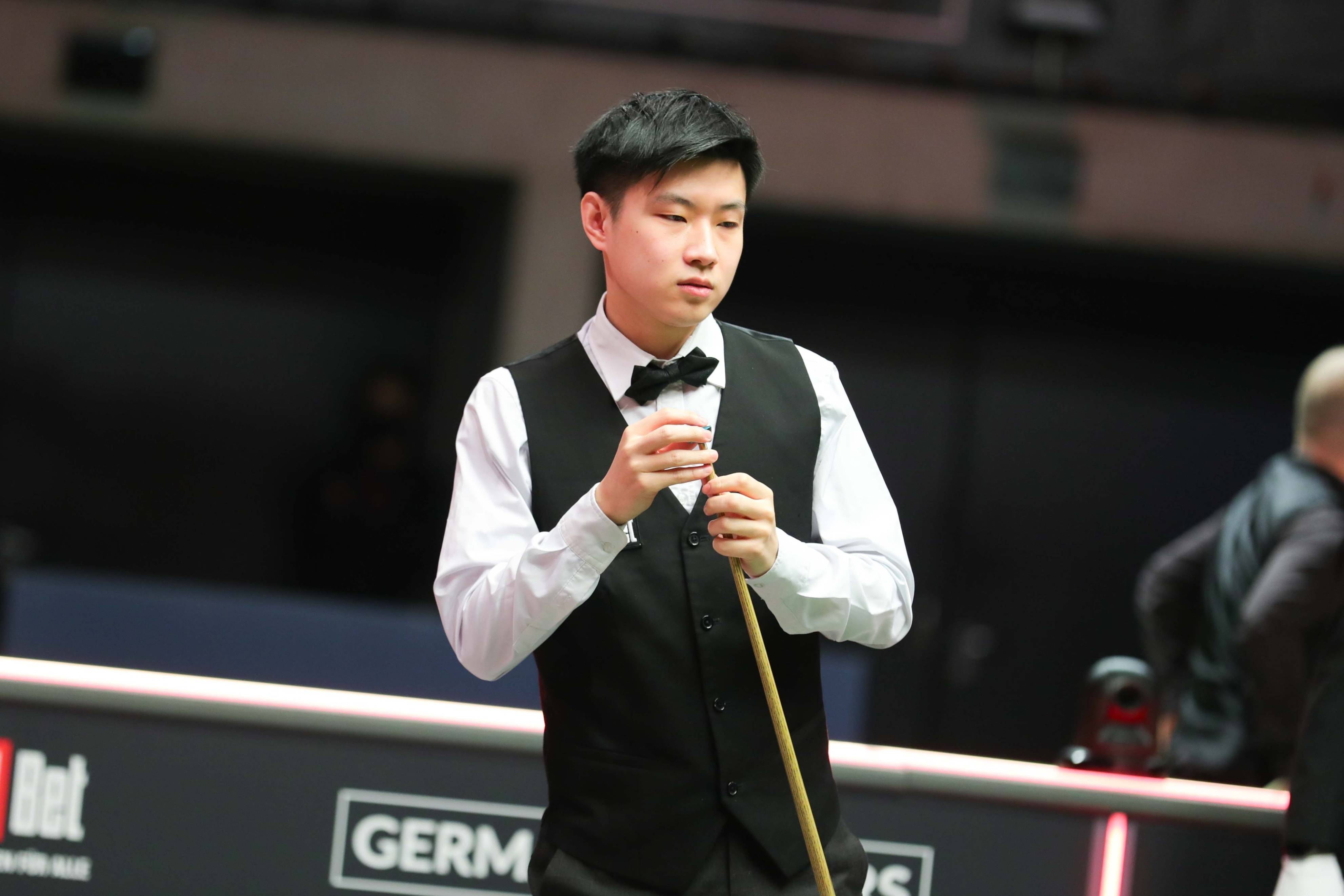 展示出各自 展示出各自