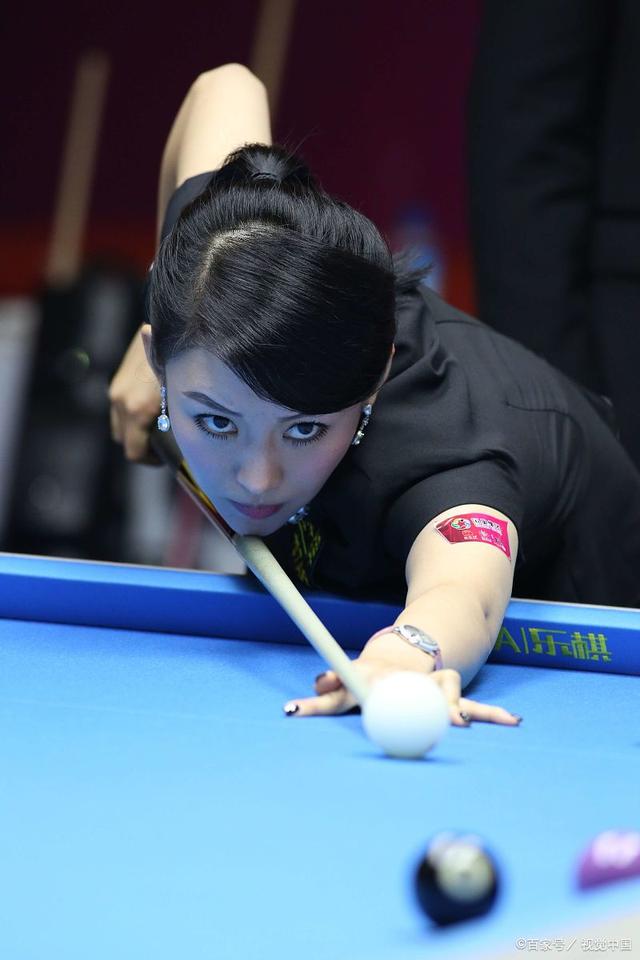 任何关于他 任何关于他