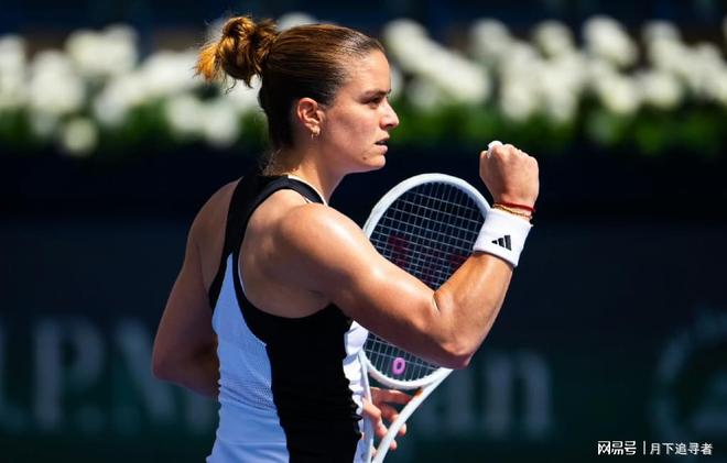 搀扶离场 搀扶离场